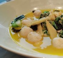 Delicate Mushroom and Fish Maw Stew with Fresh Seafood