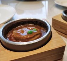 Braised Abalone with Fragrant Rice in Stone Pot
