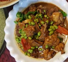 Stir-Fried Mung Beans with Rooster