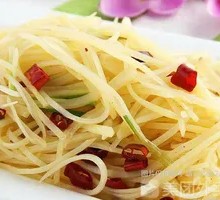 Sliced Potatoes with Green Pepper