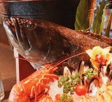 Stir-Fried Garlic Shrimp with Spanish Sausage