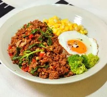 Thai Beef Pulled Rice