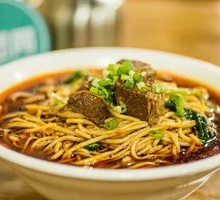 Braised Beef Tendon Noodles