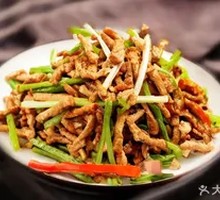 Stir-Fried Tofu Skin and Pork Strips