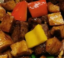 Black Pepper Beef Tenderloin with Oyster Mushrooms