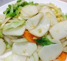 Egg and Seafood Fried Rice Noodles