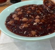 Sweet Rice Balls with Fermented Glutinous Rice and Red Beans
