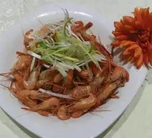 Scallion Stir-fried River Shrimp