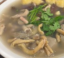 Duck Blood and Vermicelli Soup with Assorted Ingredients