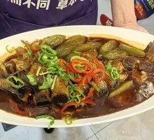 Braised Catfish with Lettuce