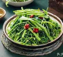 Lotus Root Strips with Water Spinach