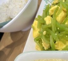 Stir-fried Lettuce Shreds with Eggs