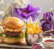 American Signature Beef Burger