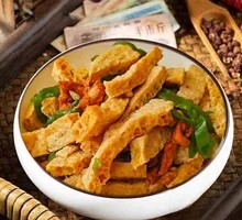 Crispy Tofu with Green Pepper and Shredded Pork