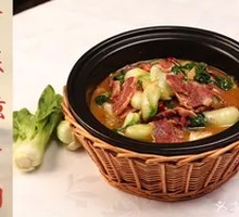 Green Vegetables with Yellow Beef