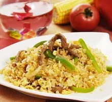 青椒牛肉炒饭
