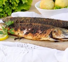 碳烤秋刀鱼