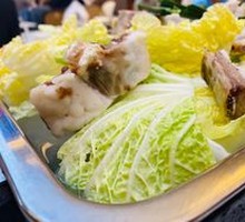 Charcoal-Grilled Lamb Ribs