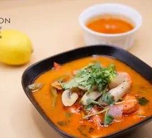 Tom Yum Goong Seafood Soup