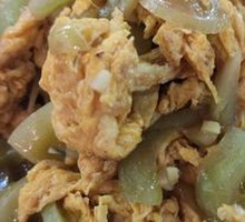 Green Tomato and Egg Stir-fry