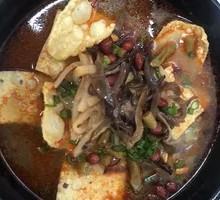 Spicy Snail Rice Noodles