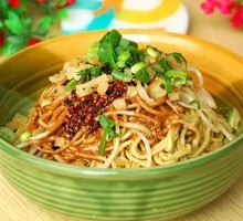 White Sesame Hot Dry Noodles