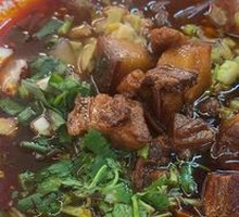 Braised Pork Spicy Noodles