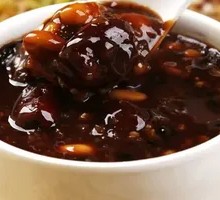 Slow-Cooked Eight Treasure Porridge