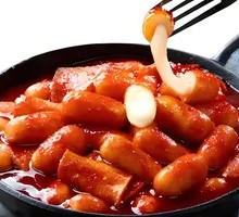 Spicy Stir-Fried Cheese-filled Rice Cake