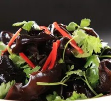 Cilantro Black Mushroom Salad