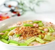 Sesame Leaf Noodles with Starch Slurry