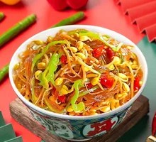 Glass Noodles Stir-Fried with Bean Sprouts
