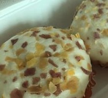 Golden Oatmeal Custard Bun