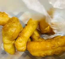 Oil-fried dough ball