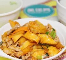 Potato Braised Meat Stir-fry