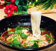 Aluminum-Wrapped Enoki Mushrooms with Rice Noodles