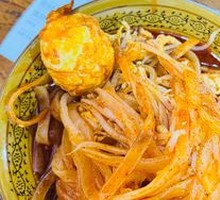 Stir-Fried Rolled Noodles