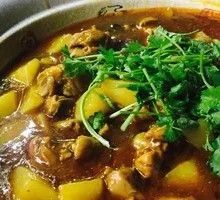 Stewed Goose in Iron Pot