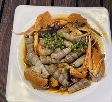 Mixed Seafood in Sauce