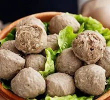 Beef tendon meatballs