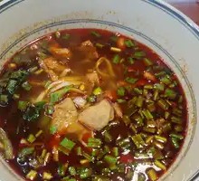 Oil-Poured Pork Sauce Noodles