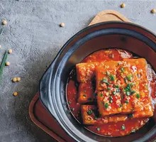 Braised Tofu with Meat Sauce on Iron Plate