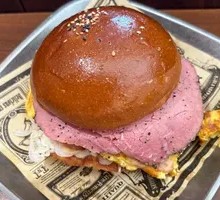 Pasque Beef Egg Burger