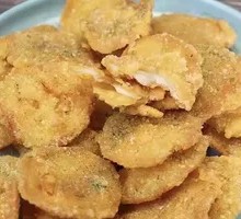 Fried Chicken with Potato Chips