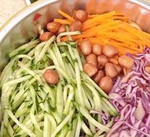 Sichuan-Style Cold Noodles with Seasonal Vegetables
