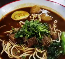 特色红烧牛肉面