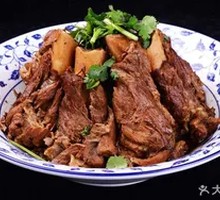 Northeastern Pork Bone Dish