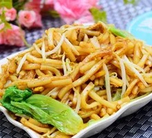 Stir-Fried Rice Noodles