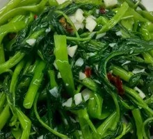 Stir-Fried Water Spinach