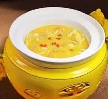 Gushi Old Hen with Gun